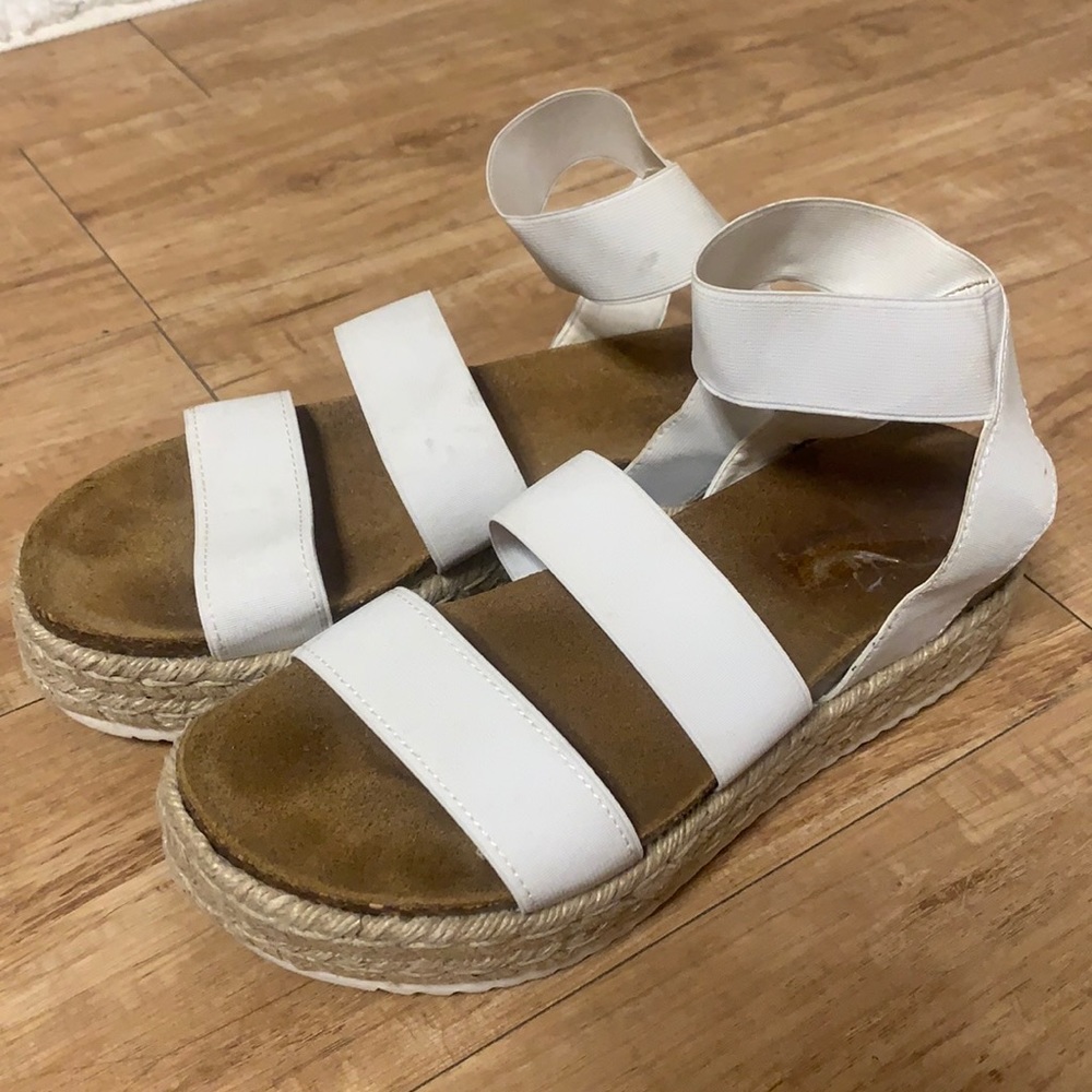 Steve Madden Kimmie White Platform Sandles